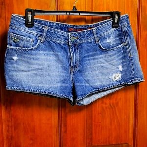 Chip and Pepper beach bum Jean shorts